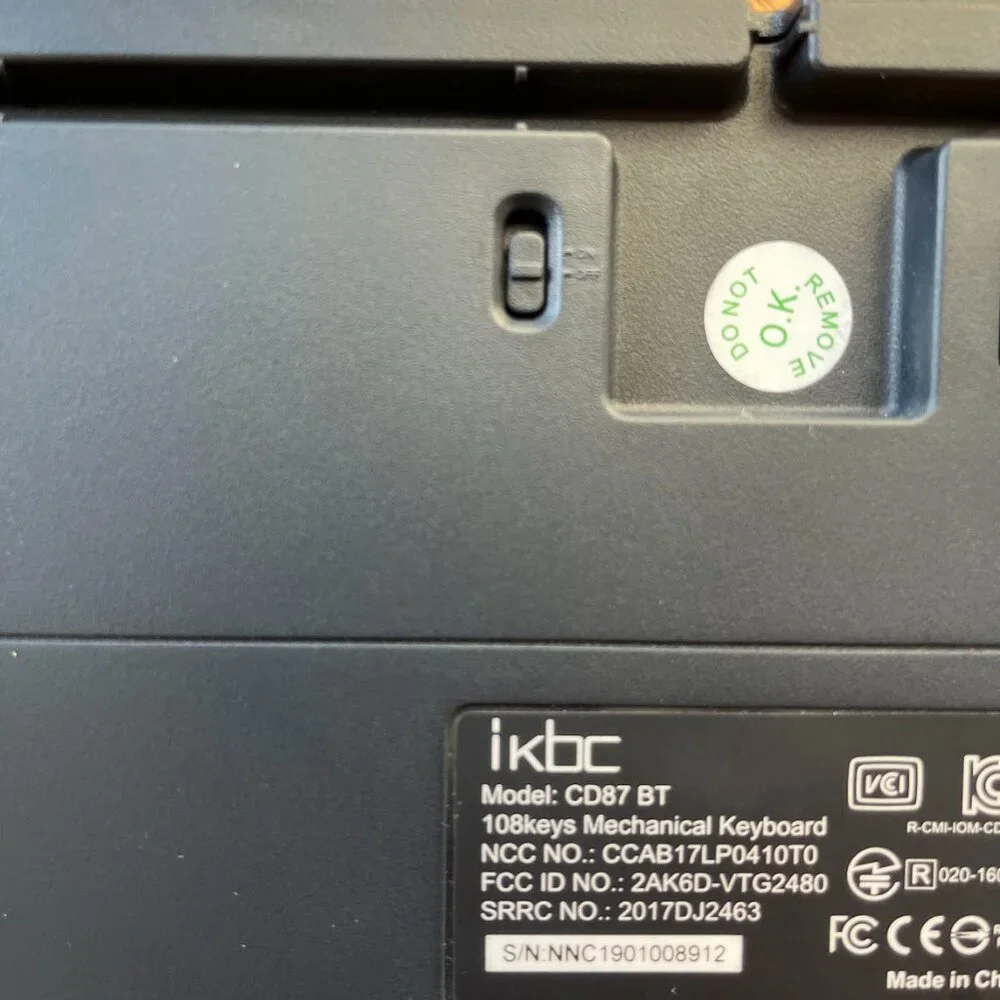 iKBC CD87BT Wired + Wireless 2 in 1 Mechanical Keyboard